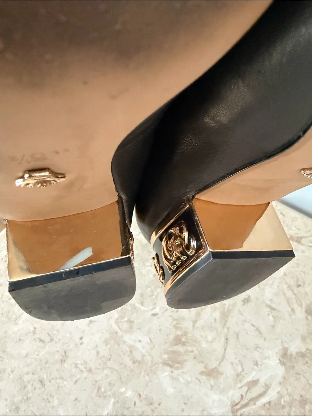 Nina Originals Pumps Women’s Size 6.5 Black Leather Gold Elephant Heel Ornate